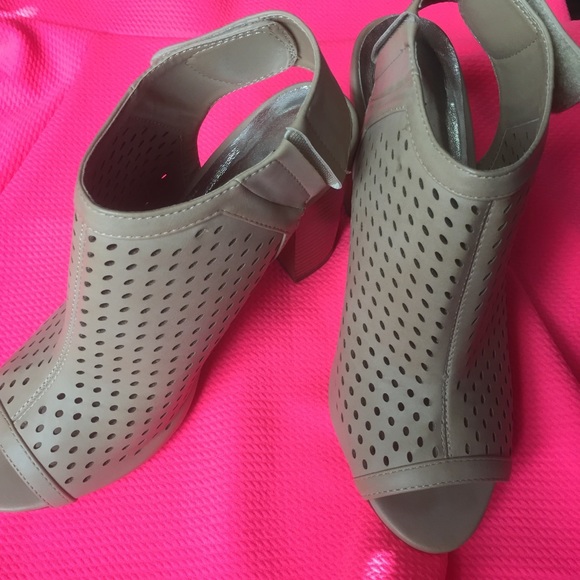 Madden Girl Shoes - Never worn Madden Girl heels